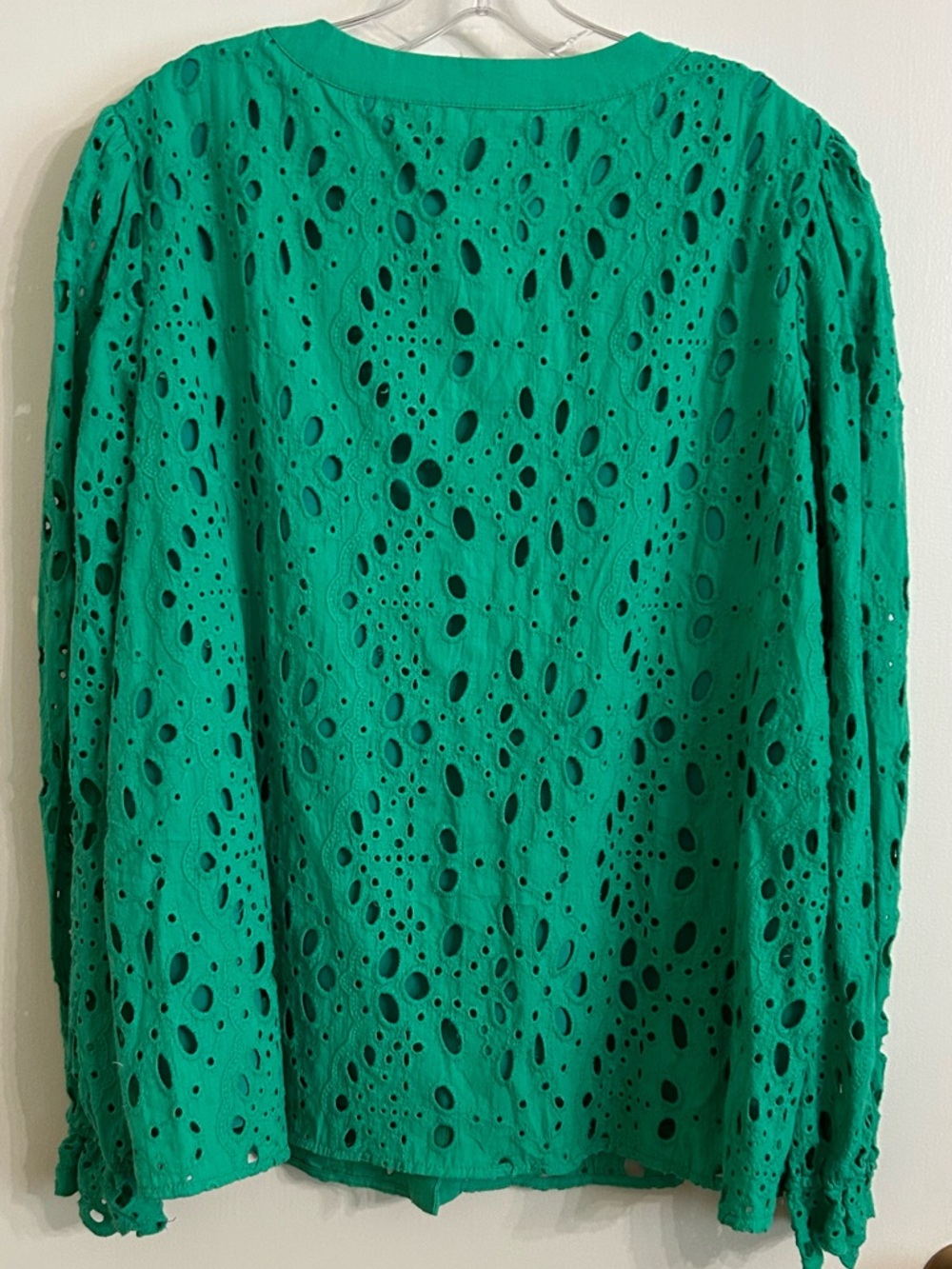 Fashion Emerald Eyelet Button-Front Blouse - Picture 3 of 11